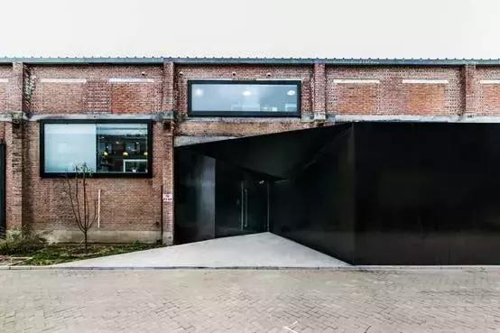 共享行业最难做的生意,他却能做到估值过亿还挤进前三,凭啥?