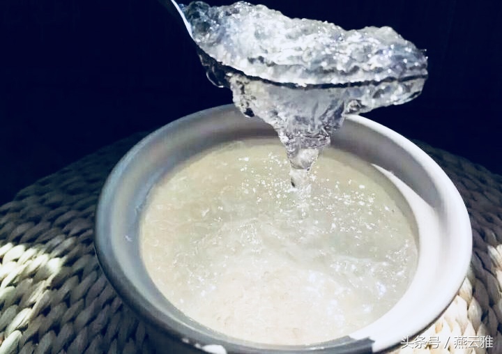 燕窝煮熟后起泡沫正常吗,燕窝有泡沫是怎么回事