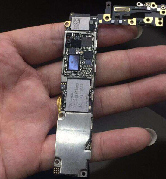 iphone6手机进水了该怎么办,iphone手机充电口进水了一直重启