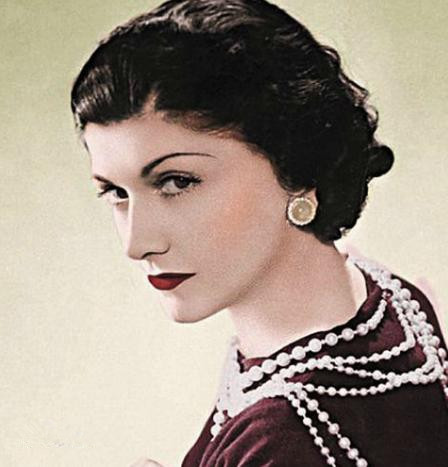 香奈儿口红试色，丝绒64、224、43，一个有故事的牌子