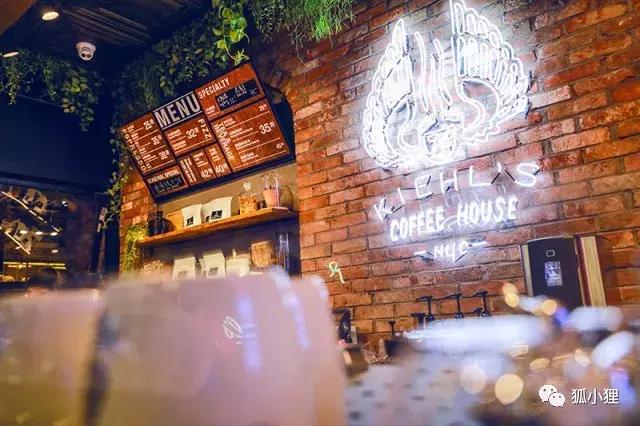 Gucci咸菜、Burberry泡面、范思哲咸鸭蛋到底什么味道