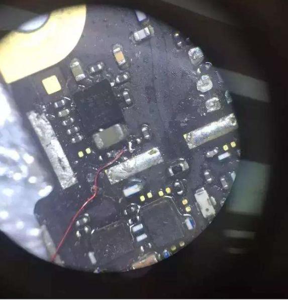 iphone6手机进水了该怎么办,iphone手机充电口进水了一直重启