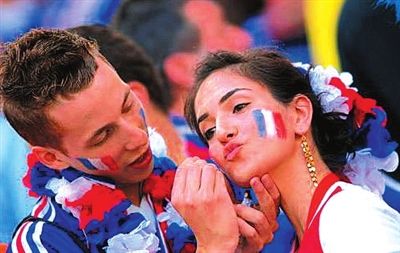 赢的足球与赢的爱情的关系,赢得足球比赛需要的是什么