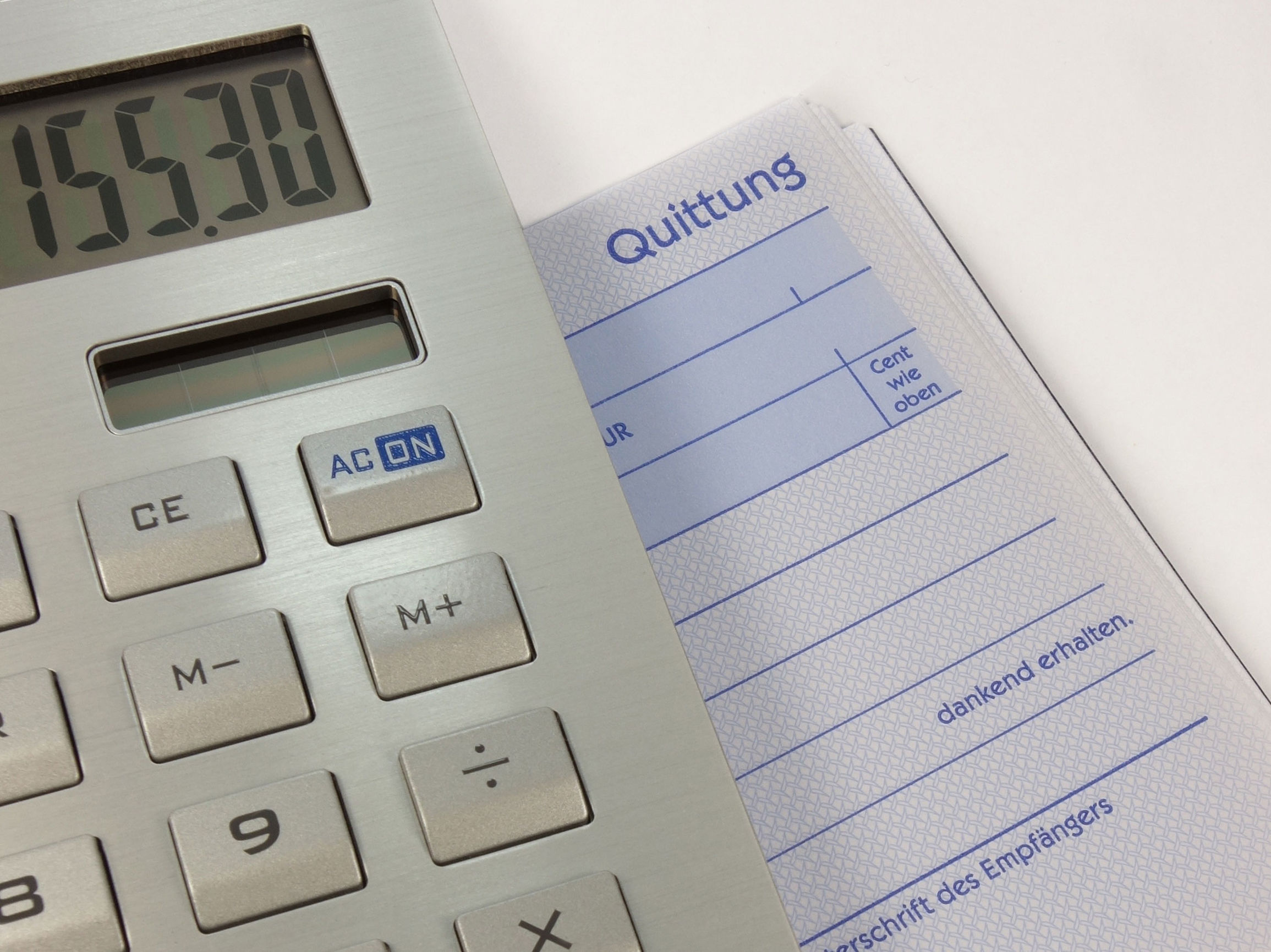 还在为省几块钱而不要发票？却不知这是捡了小芝麻丢了个大西瓜！