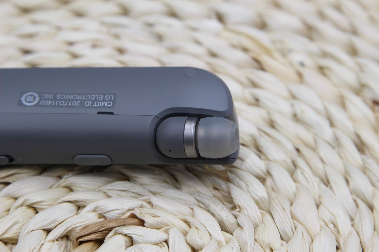 感受身临其境的音效索尼htz9f音响,lghbsw120蓝牙耳机