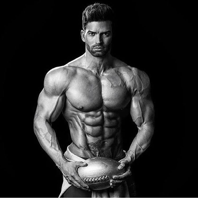 适合40-50岁哑铃运动练腹肌,只要一副哑铃怎么练胸