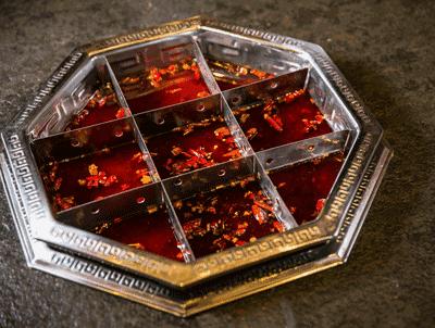 正宗重庆老火锅店逛新城推荐,重庆逛吃之旅本地人推荐的火锅店