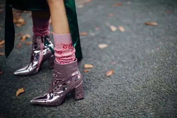 上班族小仙女日常生活,职场繁忙的小仙女该如何搭配