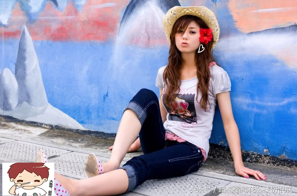 铁甲小宝小百合被蜻蜓队长关起来,铁甲小宝的小百合扮演者叫什么