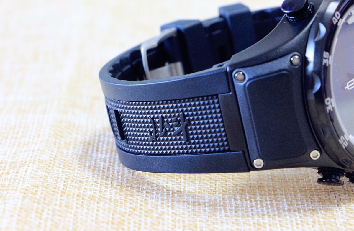 法拉利手表运动款,带gps运动轨迹的智能手表