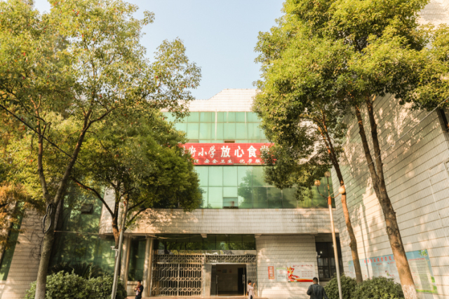 藏在油榨湾的老一中，你不该忘记它！