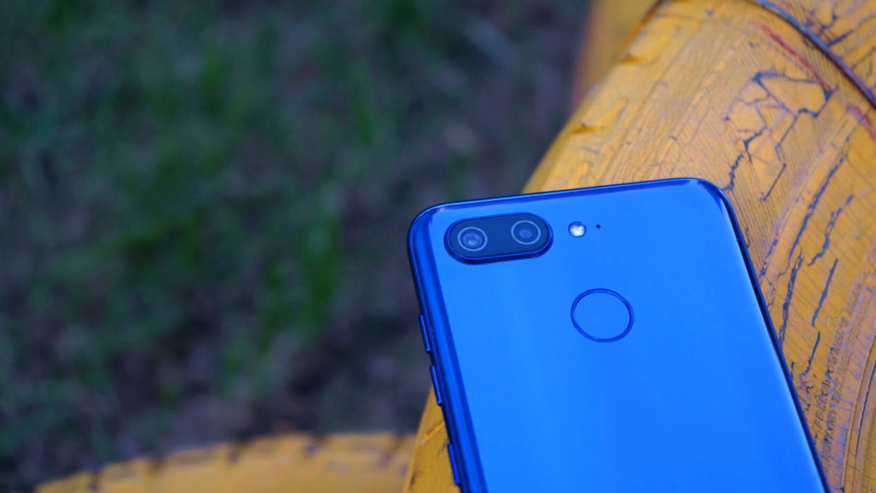 全面屏四摄,金立全面屏四摄手机