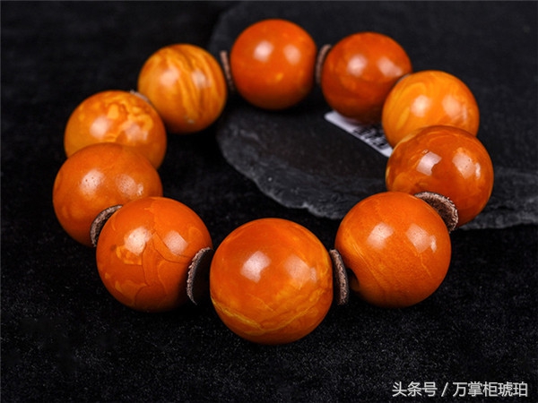 蜜蜡也有档次之分，低档蜜蜡有哪些特征！