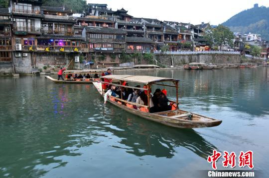 探访凤凰古城,中国最美小镇凤凰古城