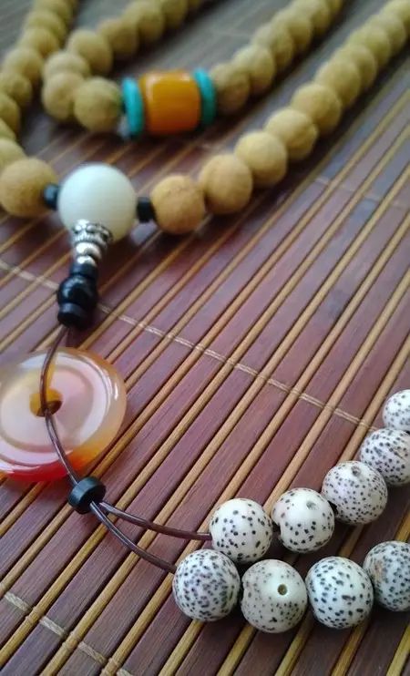 自制漂亮的桃核手串,三圈8mm手串diy制作