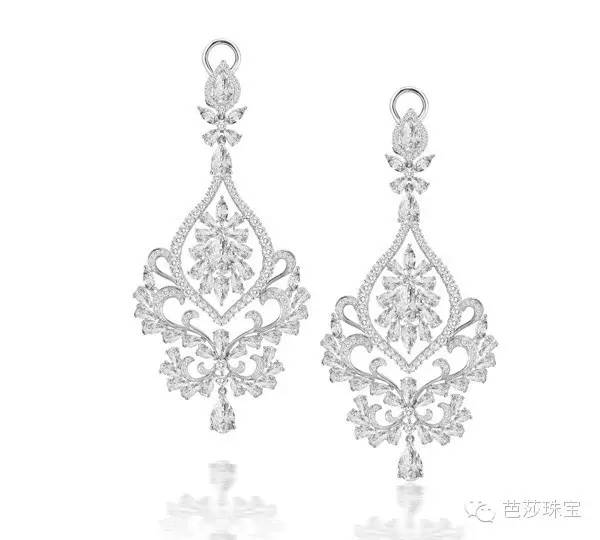 冬季如何搭配锁骨链好看,再搭配一条锁骨链真的太美了