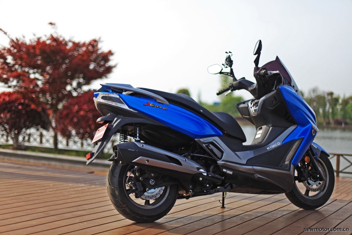 光阳赛艇300测评,牛摩测评赛科龙