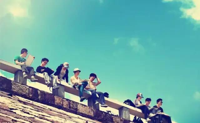 3月青春文学新书Top6：让你重拾纯真年代的疯狂