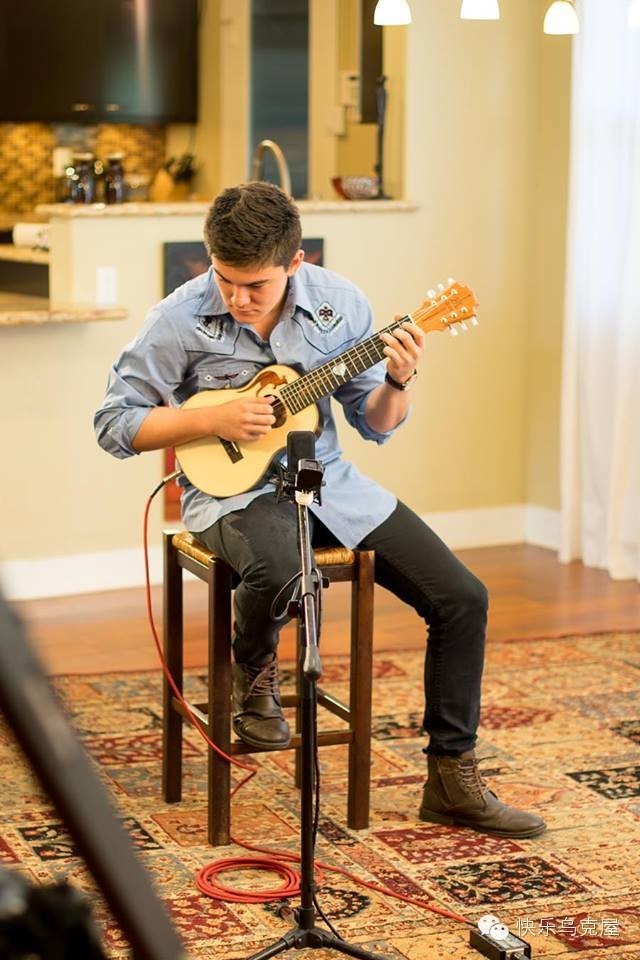 Ryo.M的KOALOHA定制权杖和吉他里里！