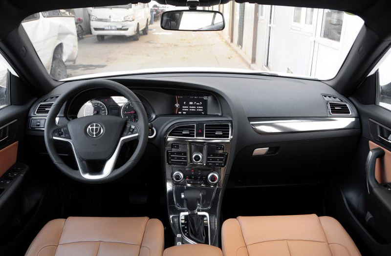 中华v5和宝马x1三大件通用吗,中华v5和华晨v3