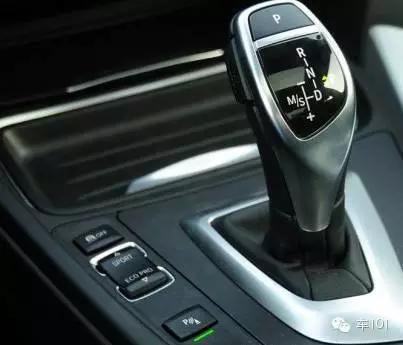 轿车的价格,超跑的心——回头率爆棚的宝马428i