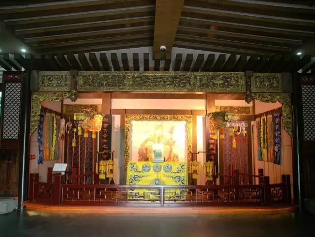 婊℃弧鐨勯兘鏄瘹鎰忓拰绂忓埄,90%鐨勬湰鍦颁汉閮戒笉鐭ラ亾鐨勯噸搴嗗喎鐭ヨ瘑