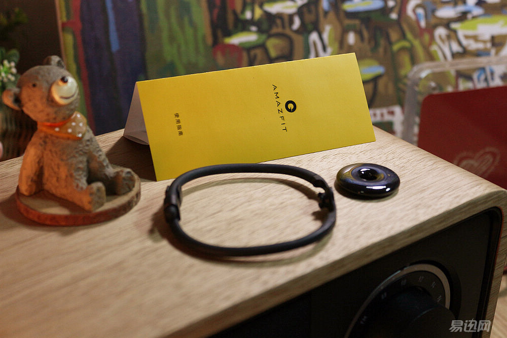 amazfit华米赤道手环plus,华米amazfitx概念手环