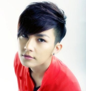 小鲜肉中长发发型,今年最流行的鲜肉发型