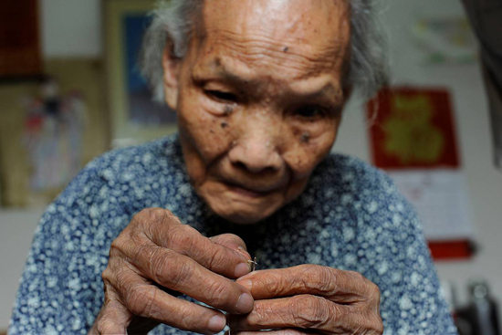 甩掉老花镜的正确方法,去掉老花眼锻炼法