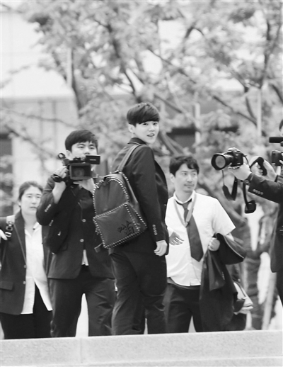 鹿晗与杭外,奔跑吧兄弟鹿晗关晓彤宋雨琦