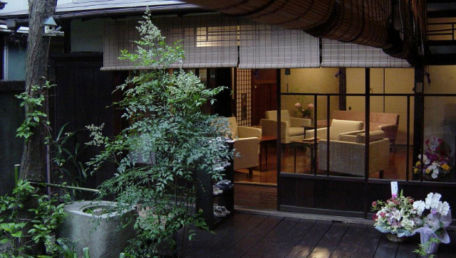 日本东京老房子改造翻新,东京市中心老房子改造