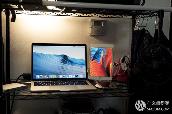 打造高颜值办公桌,打造舒适办公桌