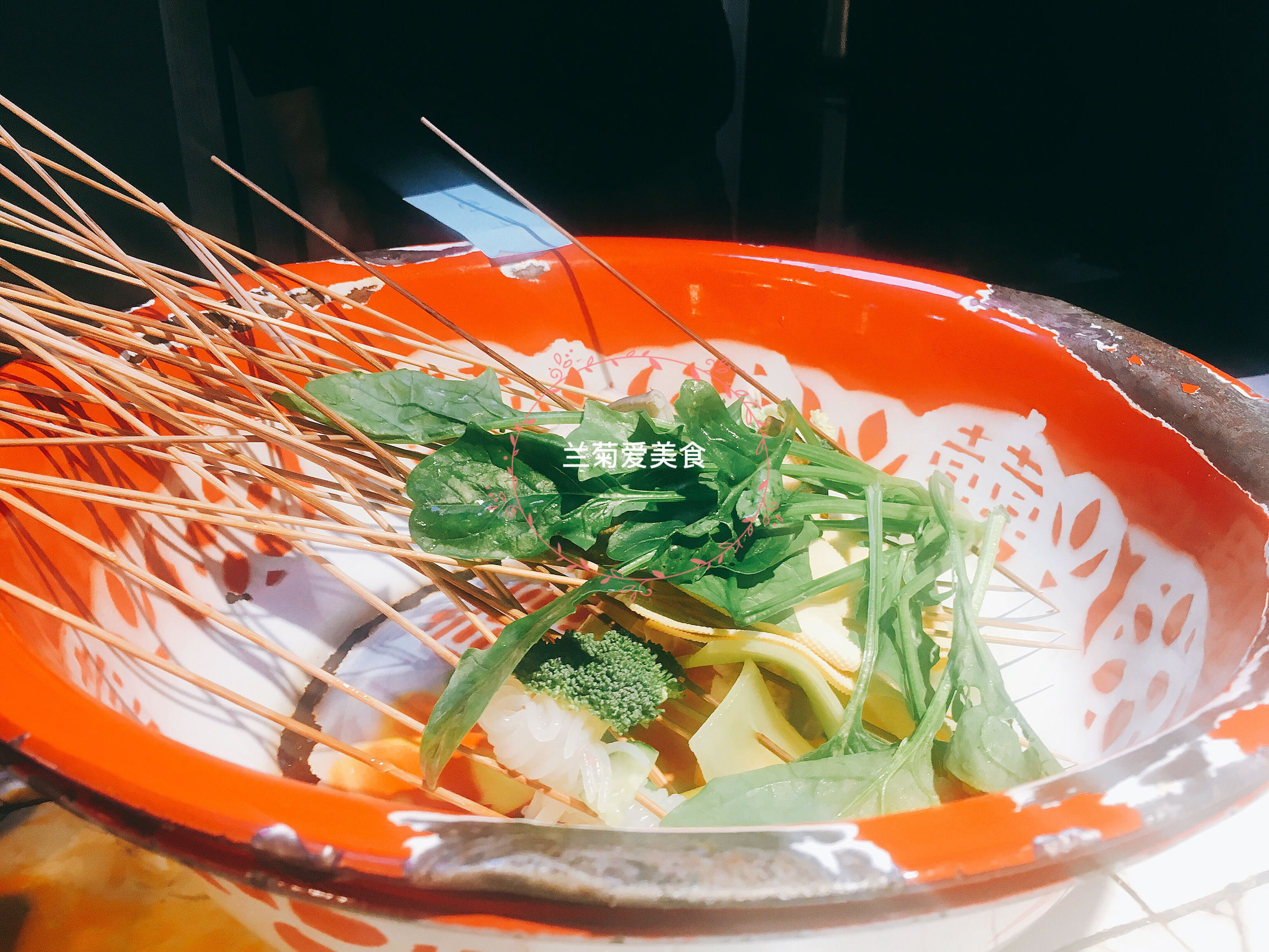 冷锅串串和串串香的区别,冷锅串串和串串香区别在哪里