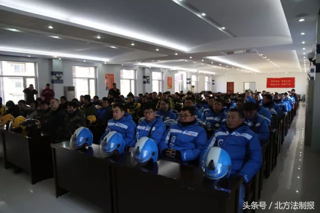 122交警周六值班,吉林高速交警122直播