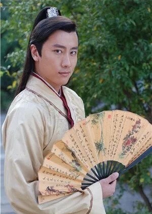 明星弟妹,范冰冰弟弟从头到脚全变了