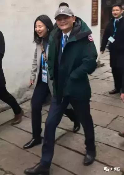 马云爸爸穿什么颜色衣服好看,马云爸爸店铺衣服
