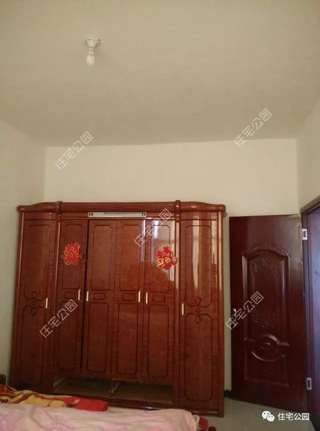 为什么红砖不如土砖,红砖为什么不能拿去盖房子