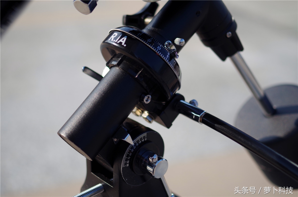 2400mm长焦镜头拍月亮,超远望远镜观月神器