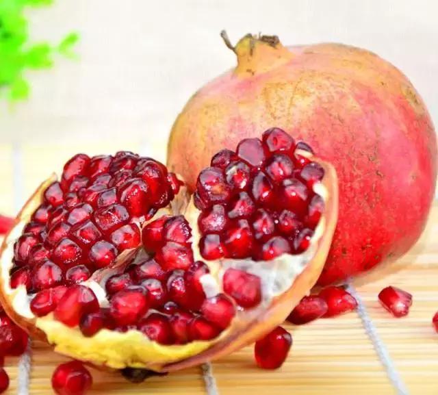 看起来普通？吃一口就懂！每亩还比普通石榴多卖几倍钱！