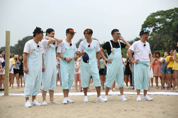 极限男人帮黄磊穿衣打扮,黄磊新节目重聚极限男人帮