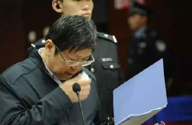 好色出了名，这些“五毒俱全”的干部们