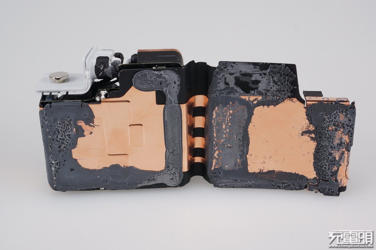 有没有仿的很真的苹果充电器,贫穷限制了我的想象力动画