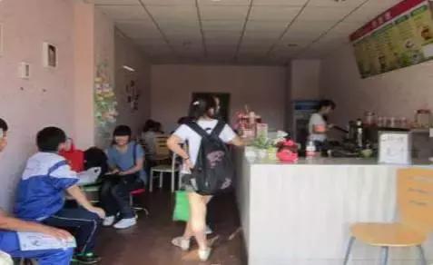 谁管奶茶健康不健康80、90后还记得当年上学时候的那杯奶茶吗?