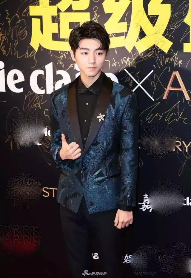 星光大赏杨幂刘亦菲唐嫣,杨幂刘亦菲同框图片