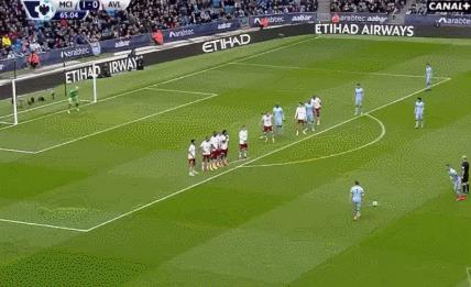 卡洛斯的逆天任意球,卡洛斯超远冲刺任意球