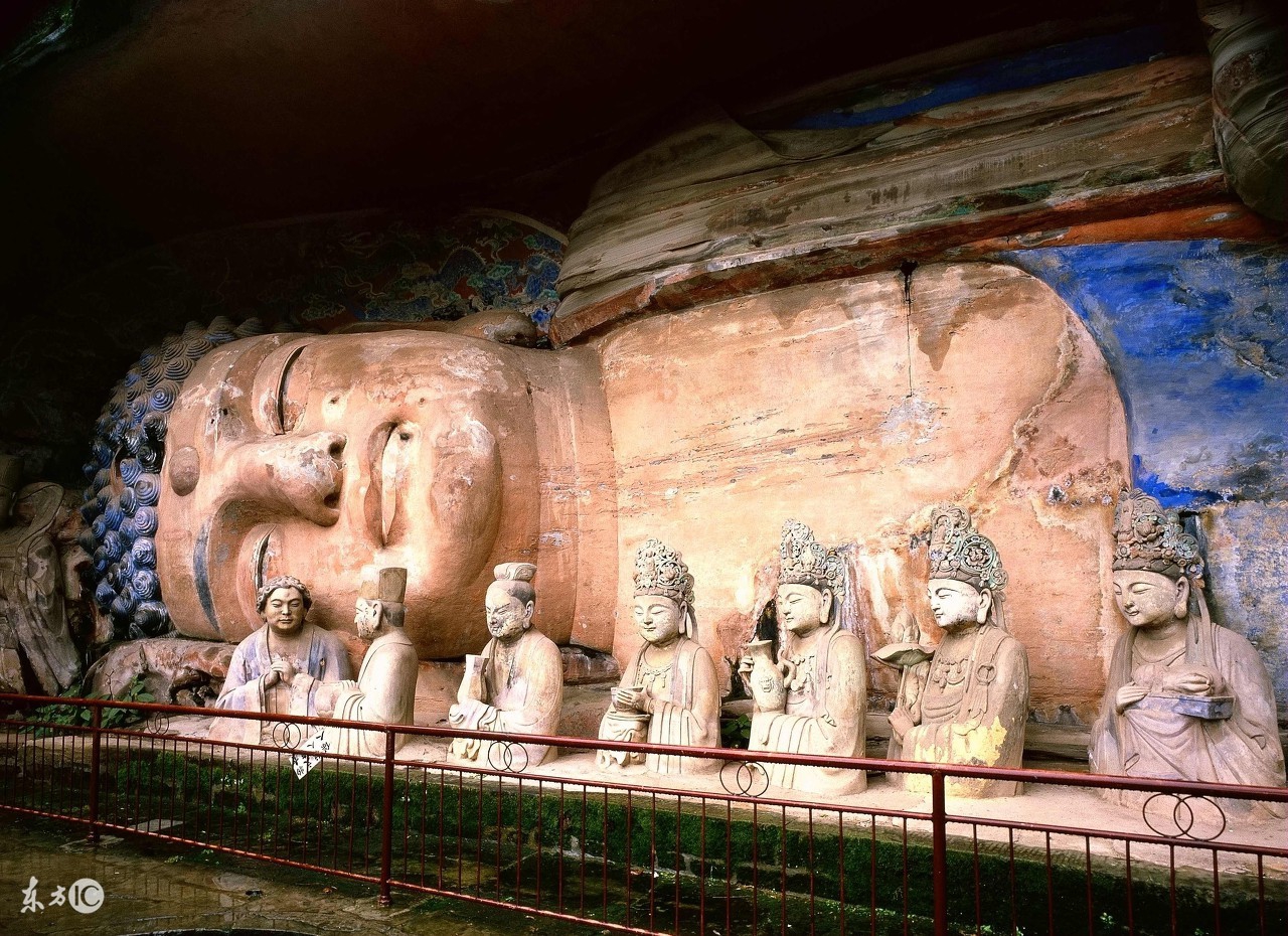 重庆雾都攻略,雾都重庆有多魔幻