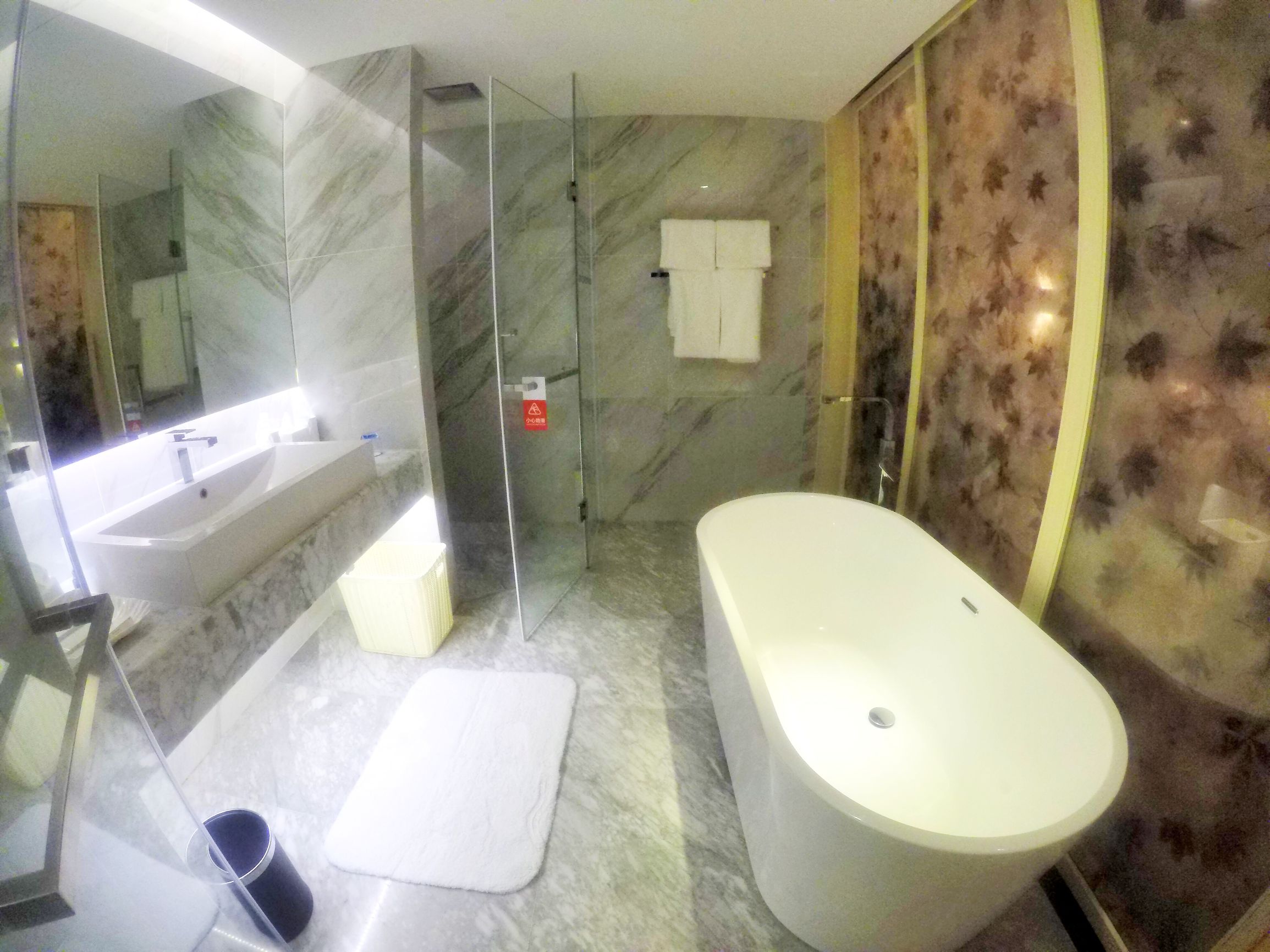 三亚度假之旅完美结束,三亚度假巨无霸五天五夜玩不腻