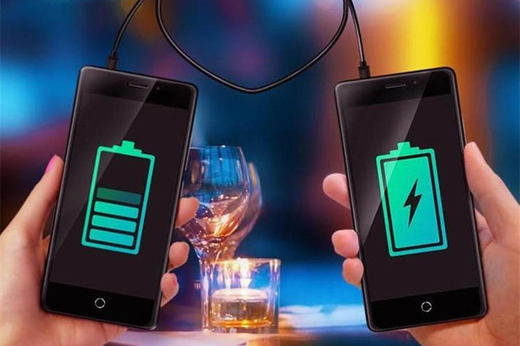 可更换电池充电宝和充电宝评测,小米充电宝和oppo充电宝哪个好