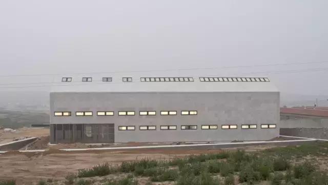 值得推荐的山东美术馆,烟台海边适合拍照美术馆