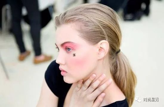 小s复古妆容,小烟熏眼妆小s